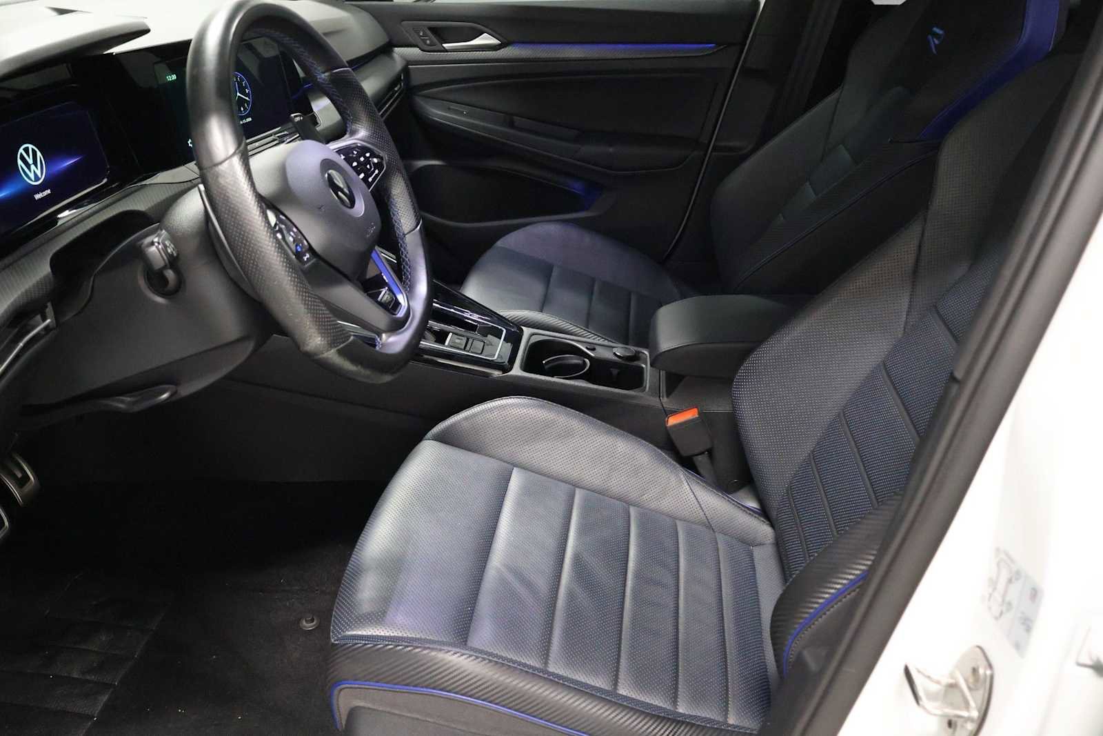 Used 2023 Volkswagen Golf R AWD/4WD image 5