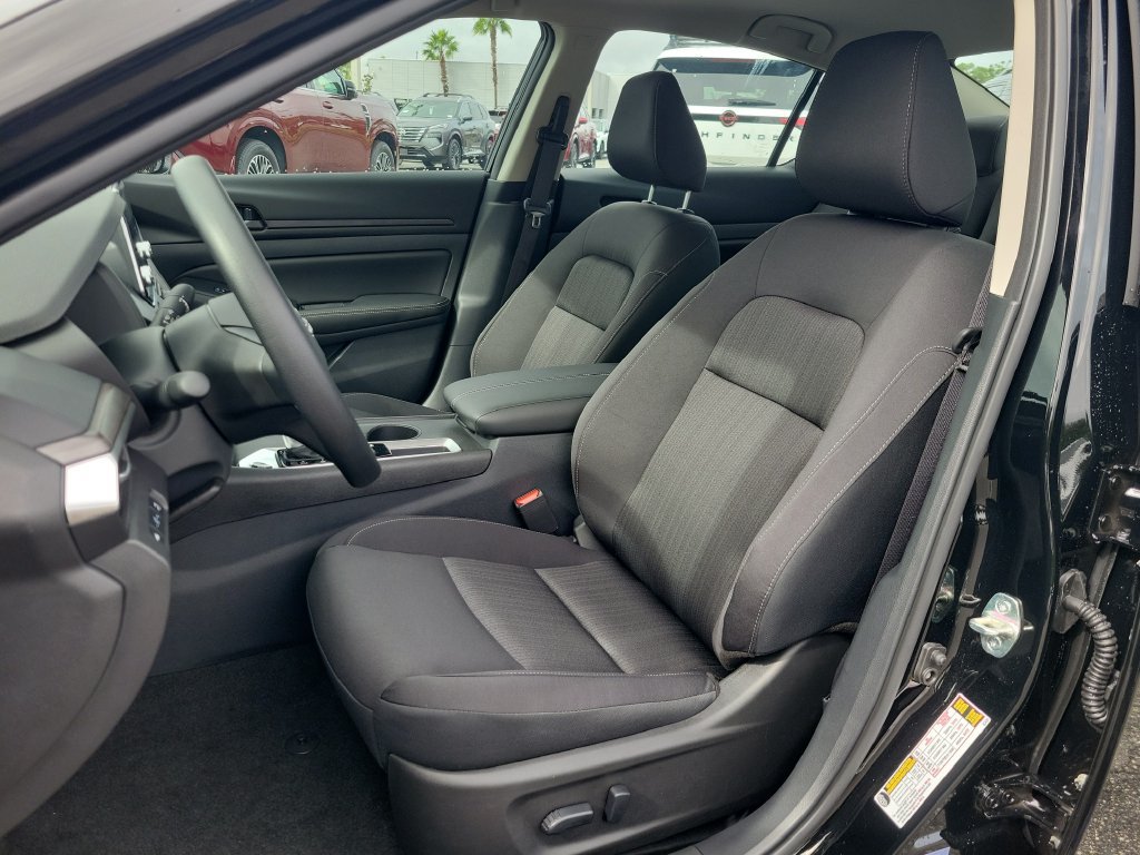 New 2026 Nissan Altima 2.5 SV FWD image 14