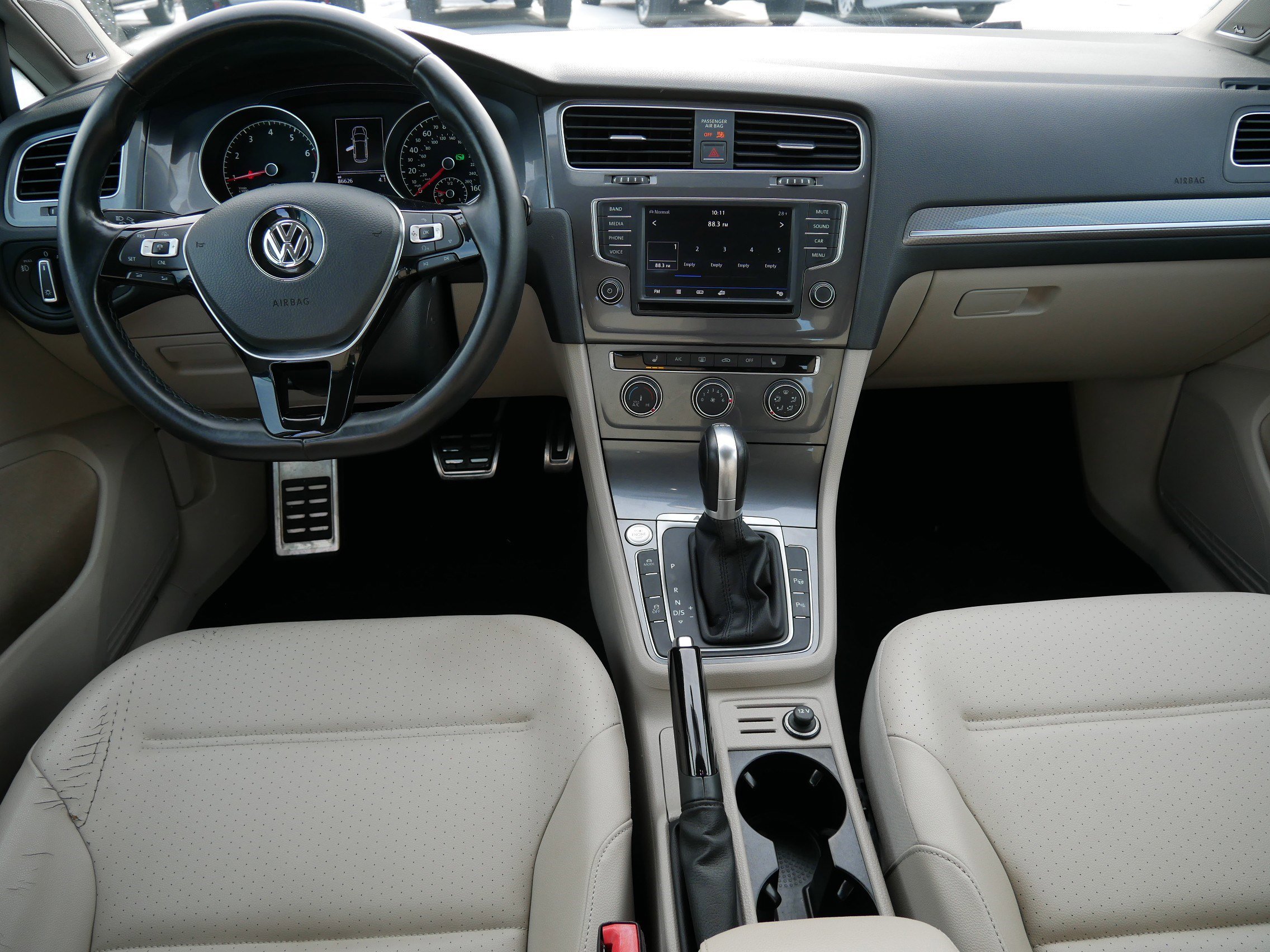 Used 2017 Volkswagen Golf Alltrack SE image 10