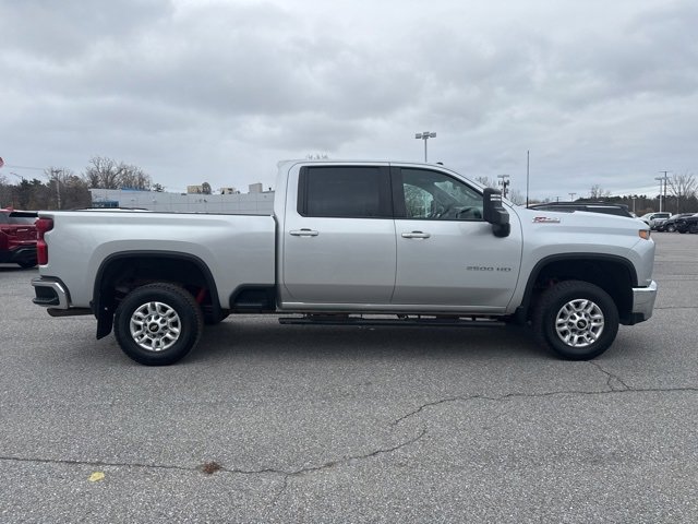 Used 2022 Chevrolet Silverado 2500 LT w/ Convenience Package image 7