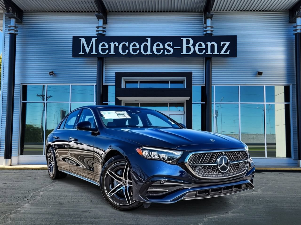 New 2026 Mercedes-Benz E 350 4MATIC Sedan image 1
