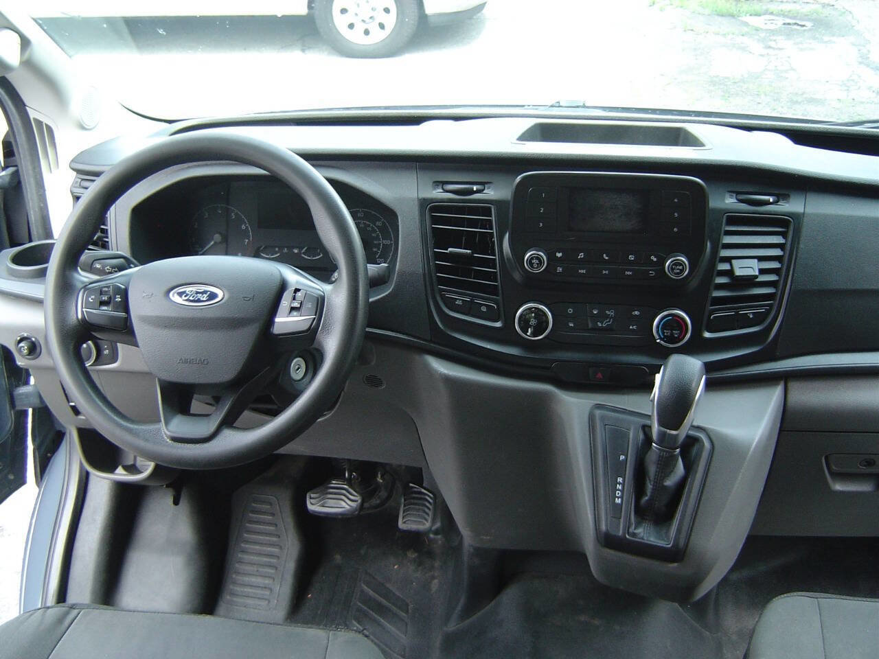 Used 2021 Ford Transit 250 148 High Roof Extended w/ Parcel Delivery Package image 12
