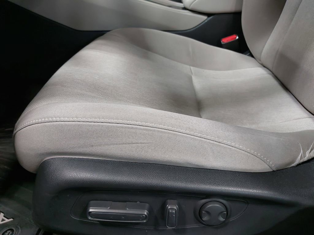 Used 2024 Honda Accord EX image 28