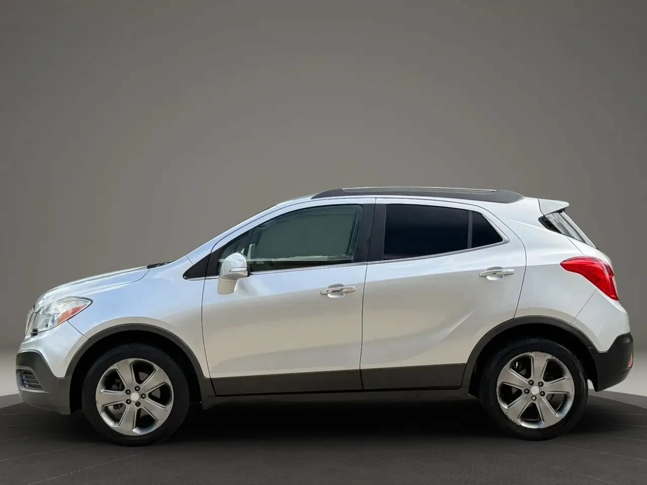 Used 2014 Buick Encore FWD image 8