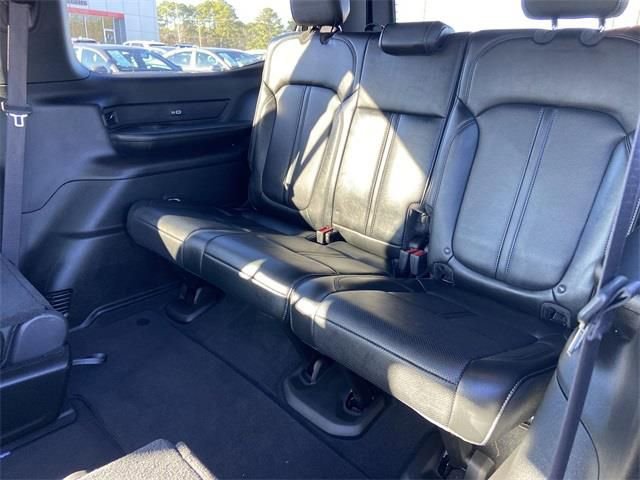 Used 2025 Jeep Wagoneer Series II image 32