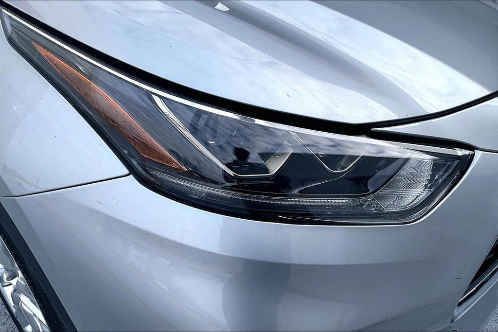 Certified 2021 Toyota Highlander Limited image 27