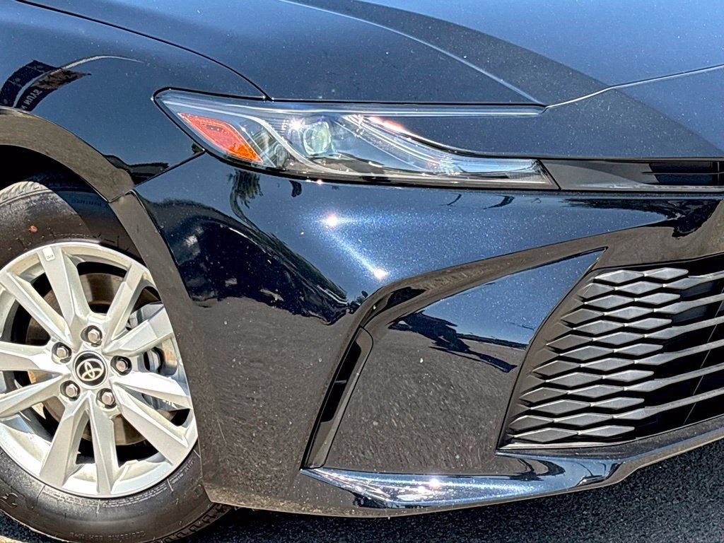 Used 2025 Toyota Camry LE FWD image 7