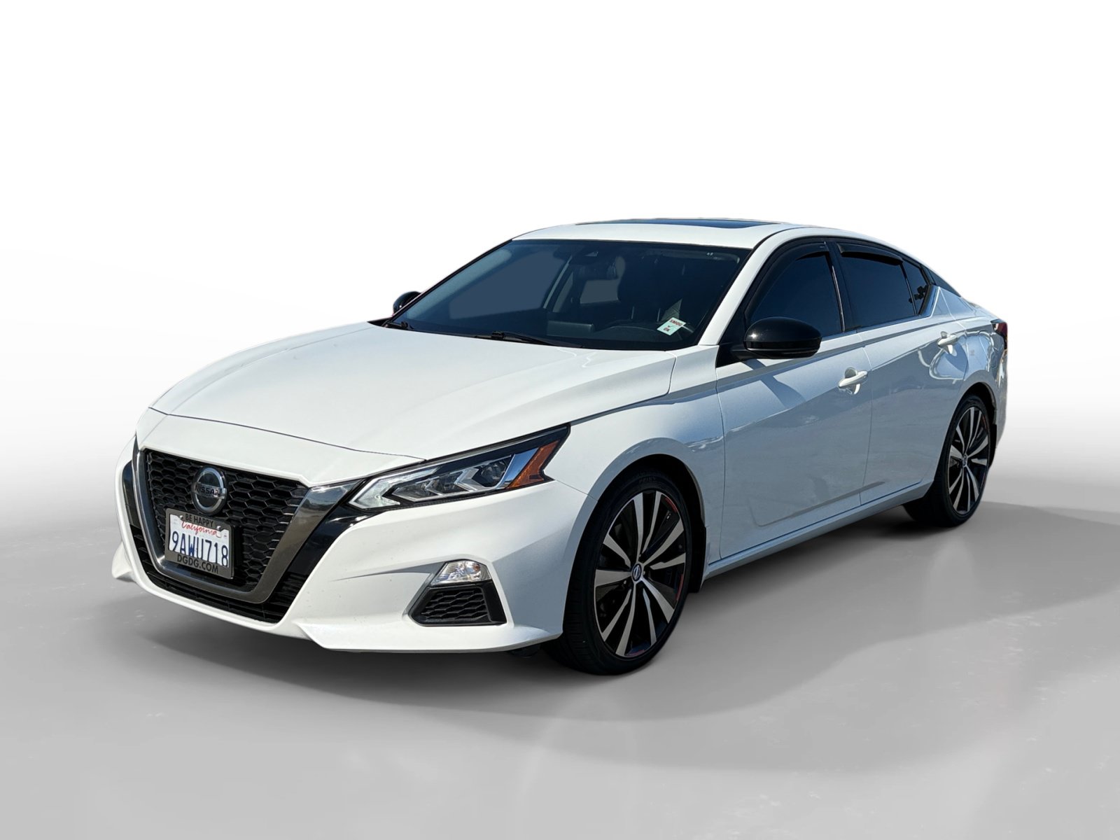 Used 2022 Nissan Altima 2.0 SR FWD image 1