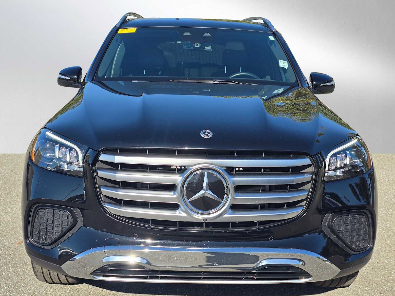 Used 2025 Mercedes-Benz GLS 450 4MATIC image 8