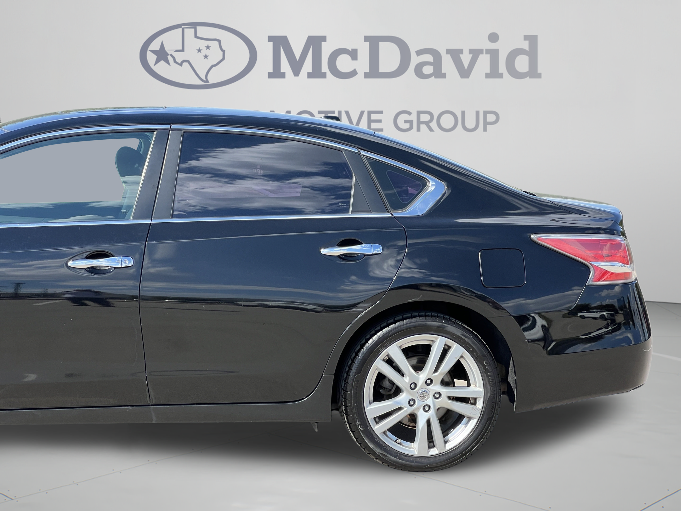 Used 2015 Nissan Altima 3.5 SL FWD image 28