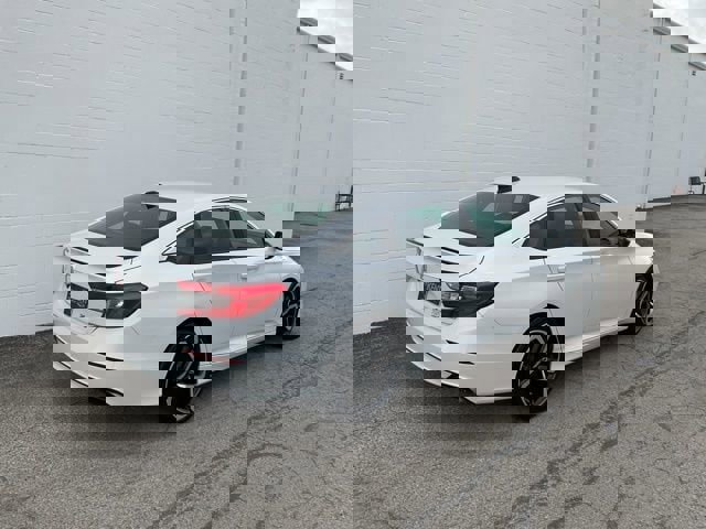 Used 2022 Honda Accord Sport image 4