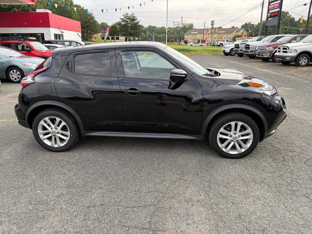 Used 2016 Nissan Juke SV w/ Technology Package AWD/4WD image 4