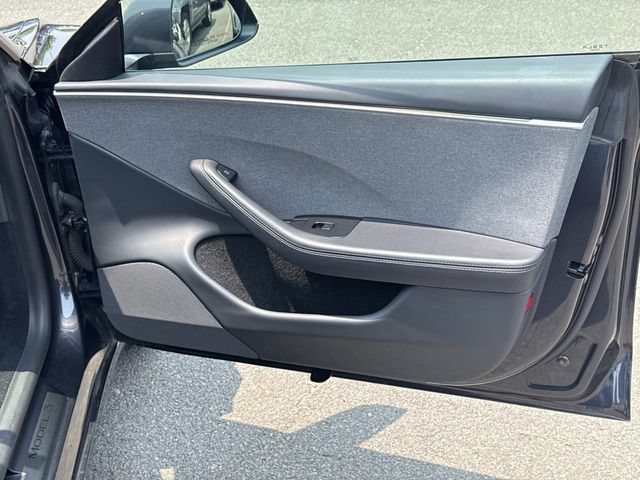 Used 2025 Tesla Model 3 Long Range RWD image 5