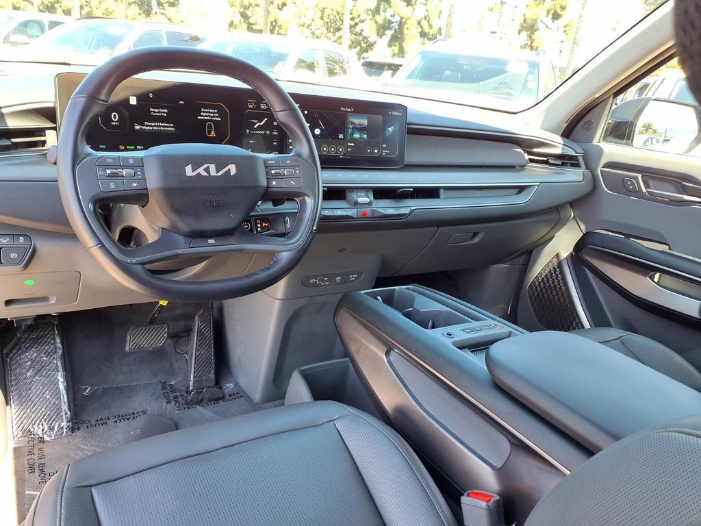 Certified 2024 Kia EV9 Light RWD image 11