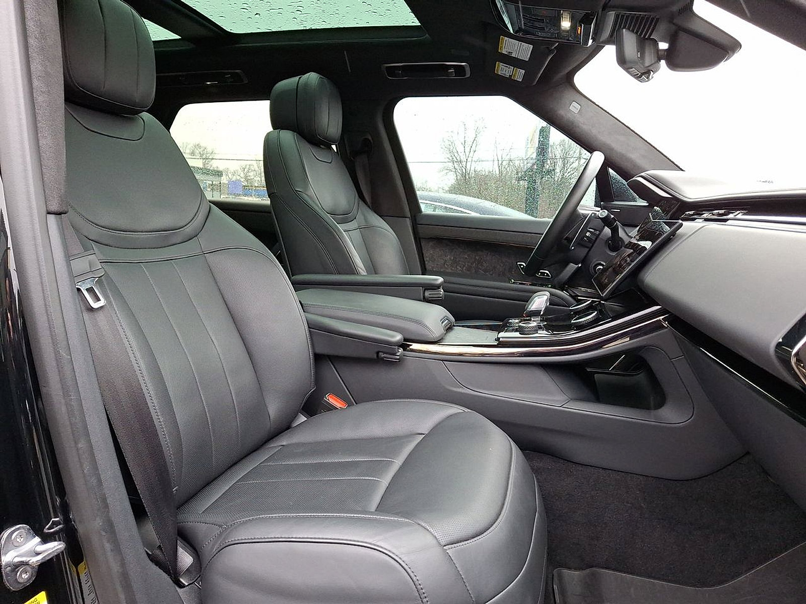 Used 2023 Land Rover Range Rover Sport First Edition image 29