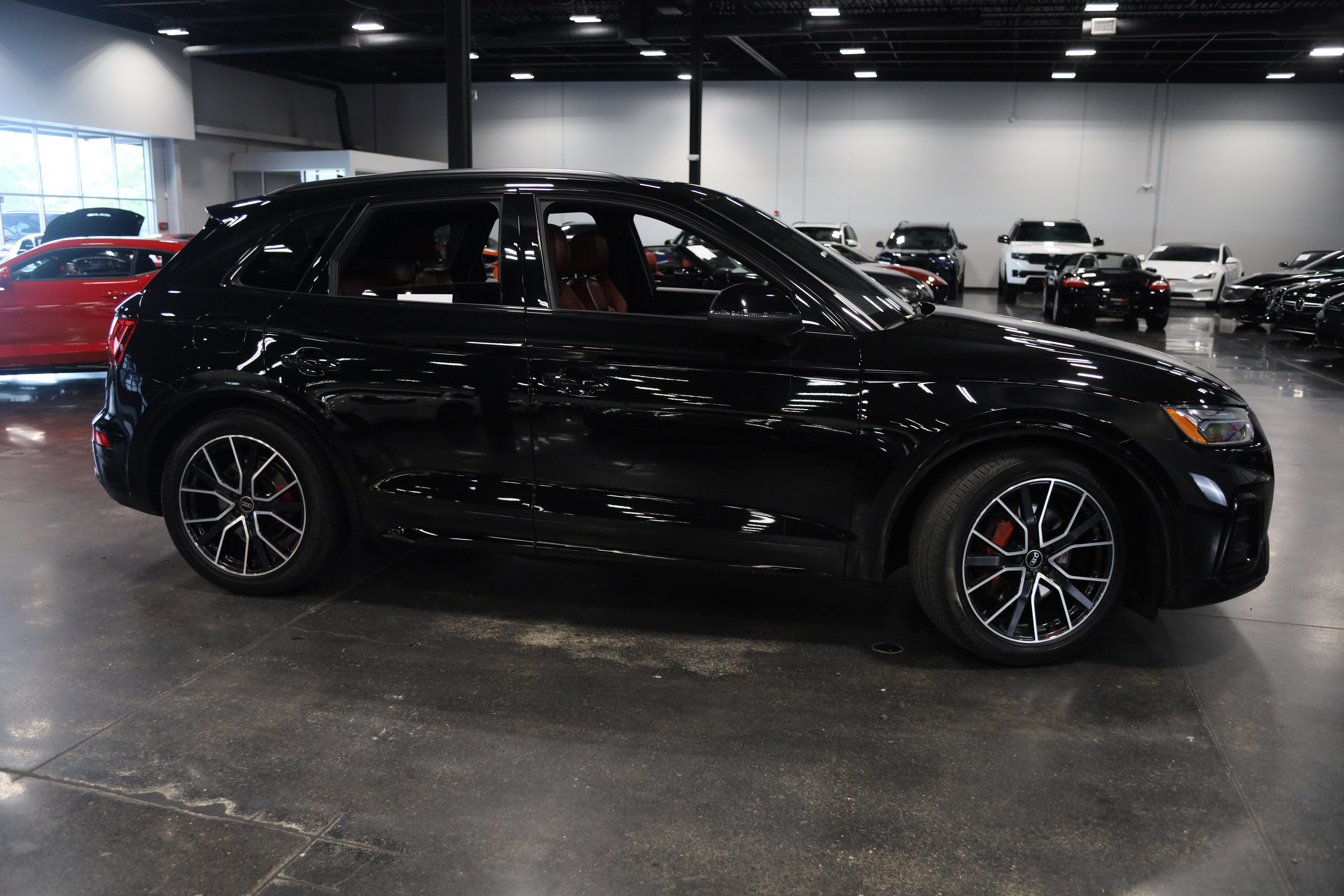 Used 2023 Audi SQ5 Premium Plus w/ Premium Plus Package AWD/4WD image 8
