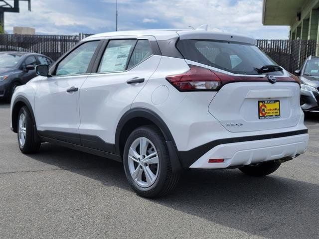 New 2025 Nissan Kicks Play S FWD image 2