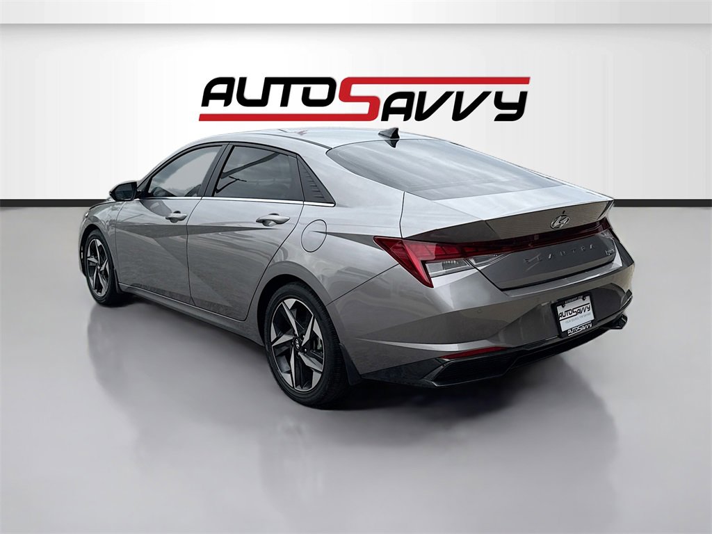 Used 2023 Hyundai Elantra Limited image 5
