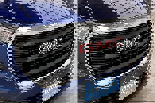 Certified 2022 GMC Terrain SLE w/ Driver Convenience Package image 30