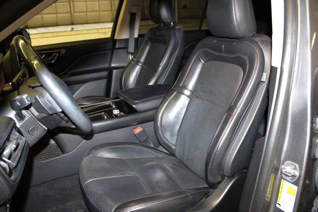 Used 2021 Lincoln Aviator Reserve w/ Equipment Group 201A image 28