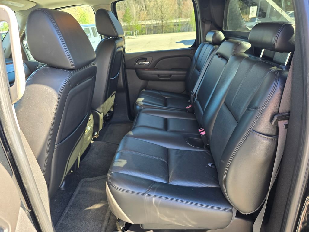 Used 2007 Chevrolet Avalanche LTZ w/ LTZ Preferred Equipment Group image 10