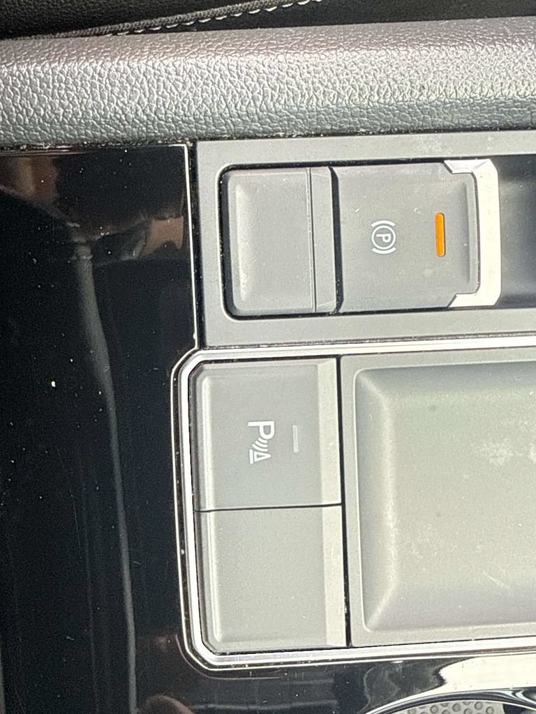 Used 2023 Volkswagen Atlas SE FWD image 20