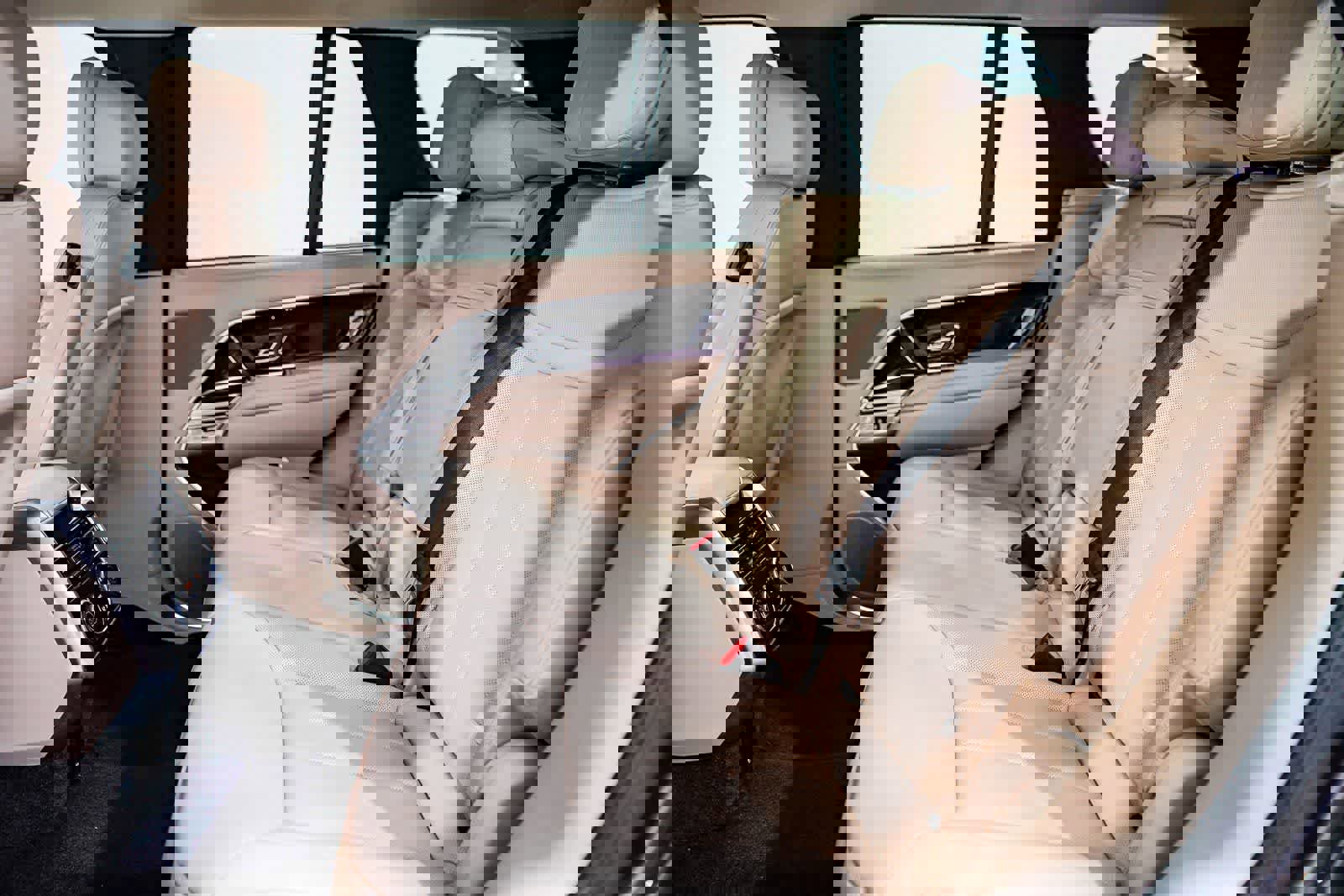 Used 2023 Land Rover Range Rover SE image 18