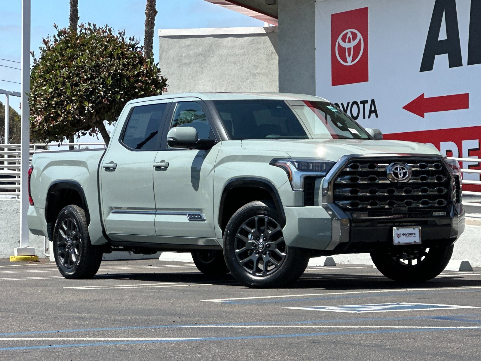 New 2026 Toyota Tundra Platinum AWD/4WD image 8