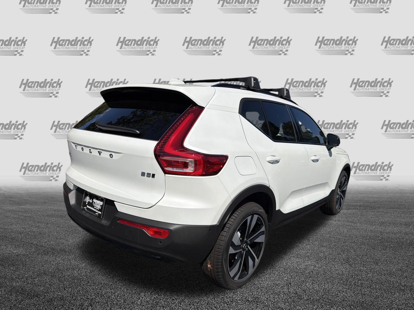 New 2026 Volvo XC40 B5 Ultra w/ Protection Package Premier AWD/4WD image 9