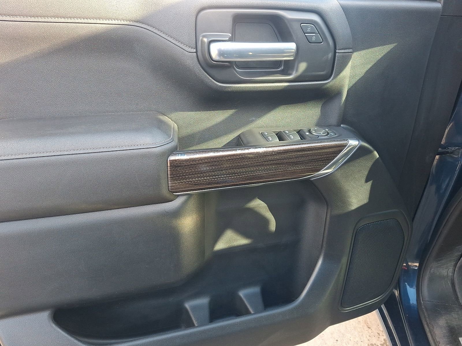 Used 2021 Chevrolet Silverado 1500 RST w/ Bed Protection Package image 12