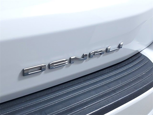 Used 2024 GMC Yukon XL Denali image 9