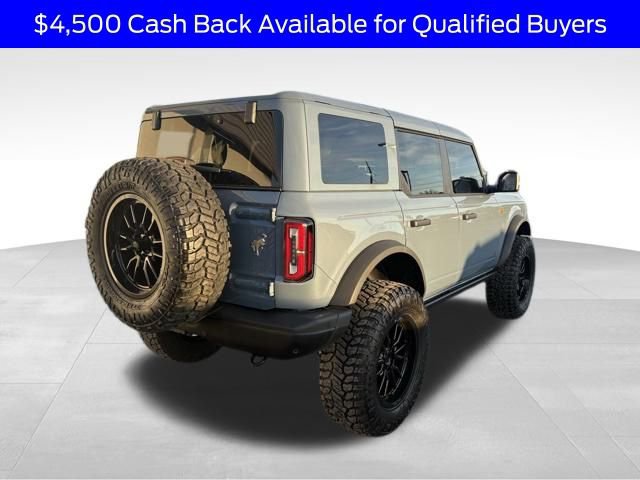 New 2025 Ford Bronco Badlands image 2