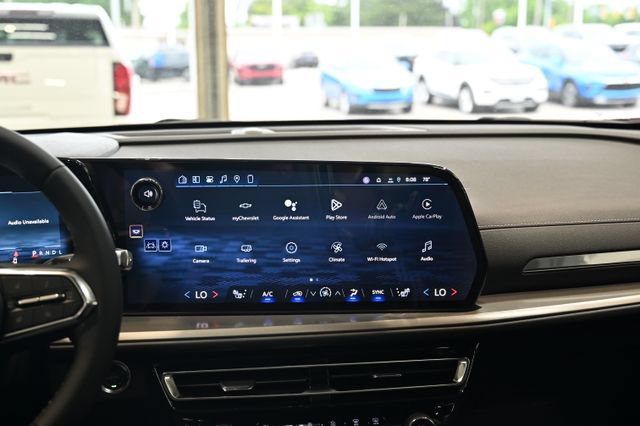 New 2026 Chevrolet Traverse LT w/ Sun and Wheel Package FWD image 16