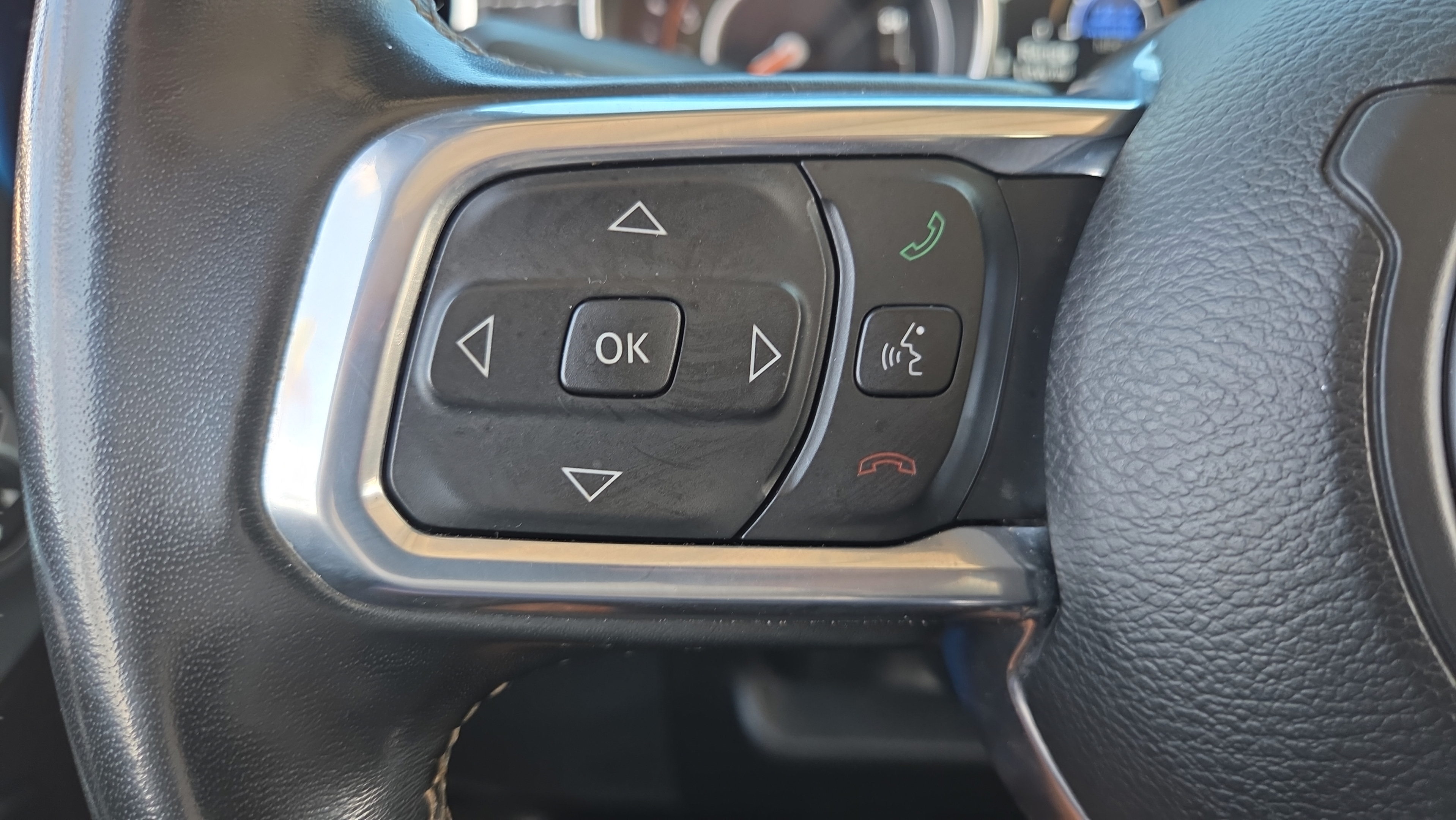 Used 2022 Jeep Wrangler Unlimited Sahara w/ LED Lighting Group AWD/4WD image 22