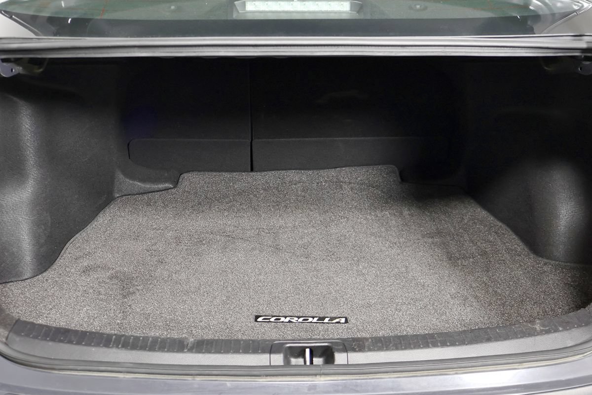 Used 2024 Toyota Corolla XSE FWD image 15