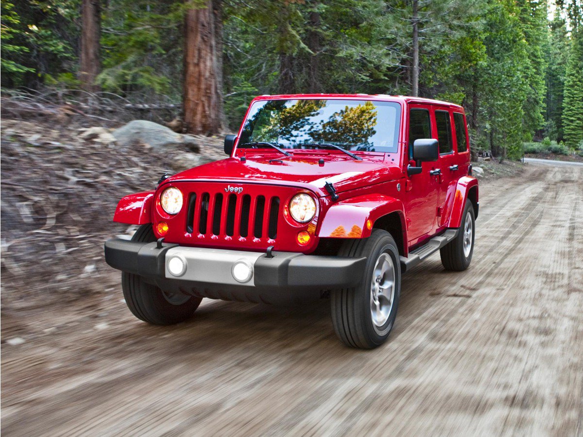 Used 2015 Jeep Wrangler Unlimited Sahara w/ Connectivity Group
