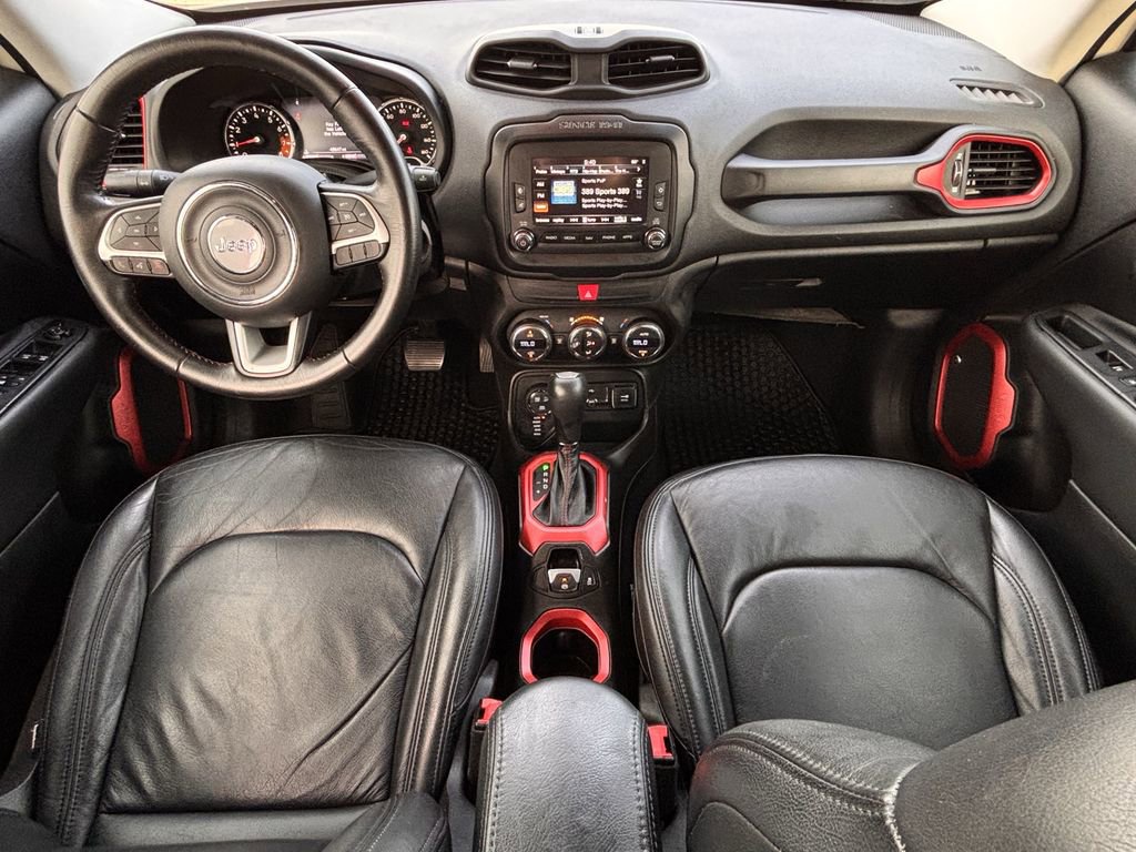 Used 2017 Jeep Renegade Trailhawk AWD/4WD image 9