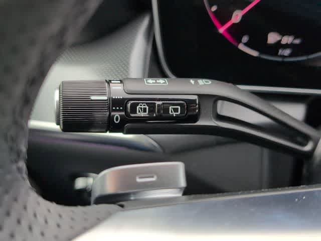 Used 2026 Mercedes-Benz GLC 300 image 24