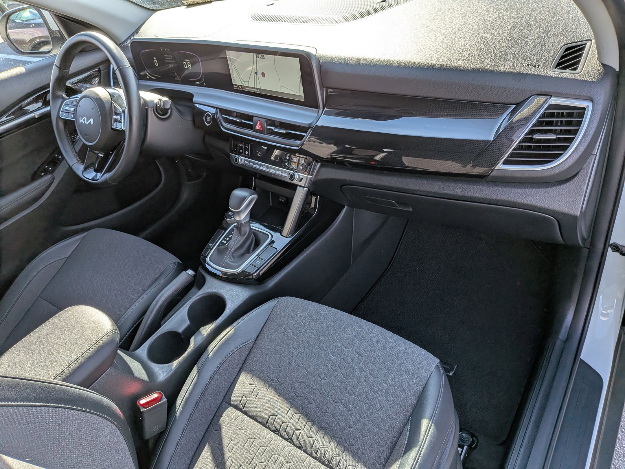 Used 2025 Kia Seltos S FWD image 37