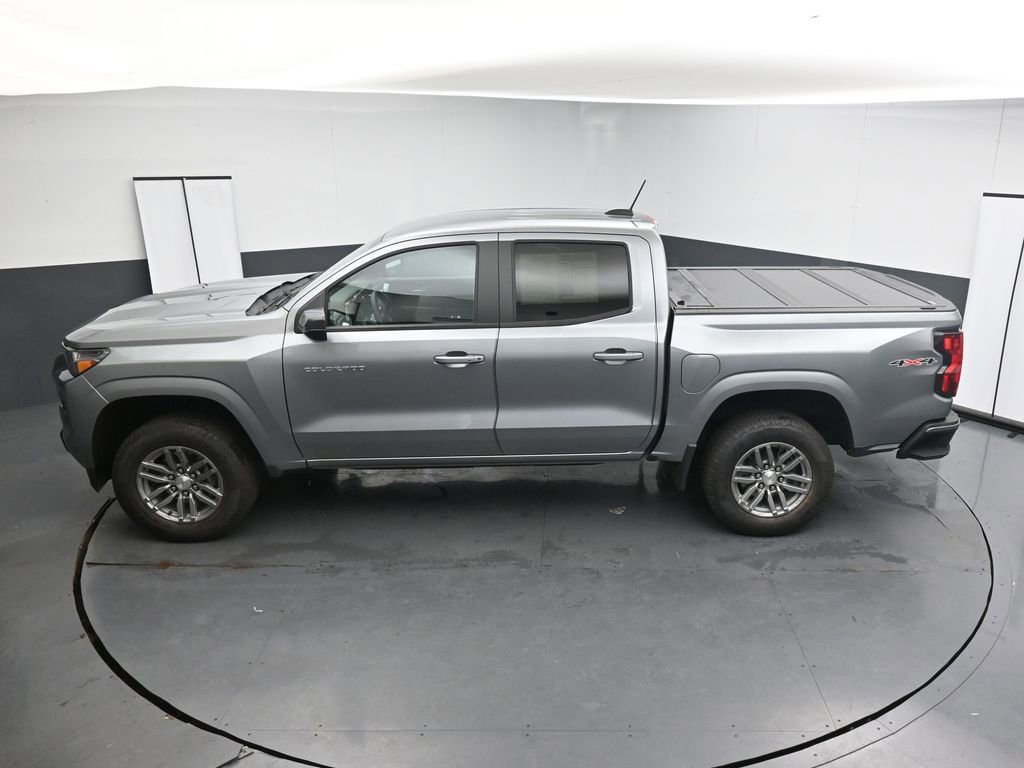 Used 2023 Chevrolet Colorado LT AWD/4WD image 23