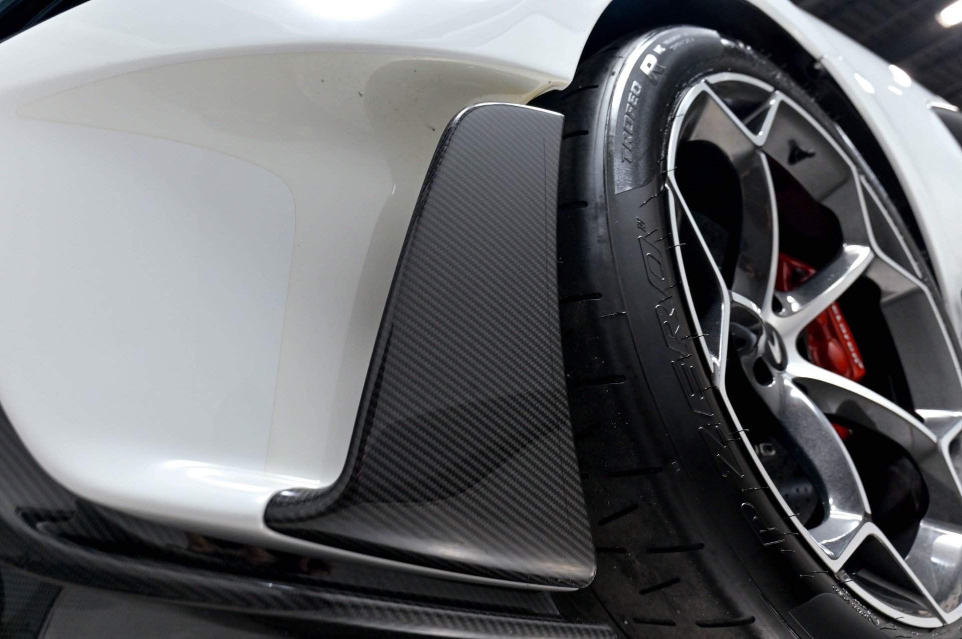 Used 2019 McLaren 600LT RWD image 32