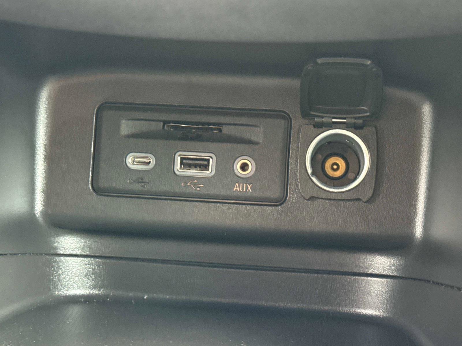 Used 2024 Chevrolet Equinox LT image 29