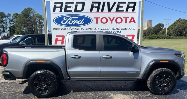 Used 2024 GMC Canyon Elevation image 1