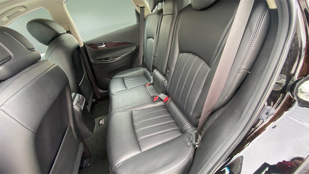 Used 2015 INFINITI QX50 Journey w/ Premium Package image 9