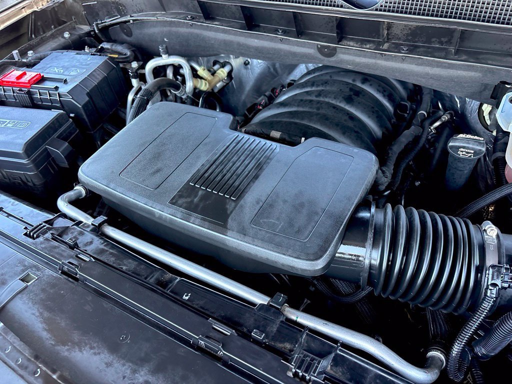 Used 2024 Chevrolet Suburban RST RWD image 29