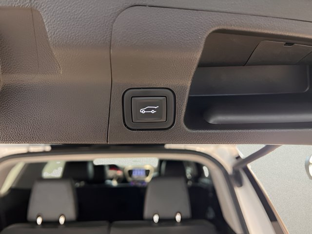Used 2023 GMC Acadia SLT AWD/4WD image 8