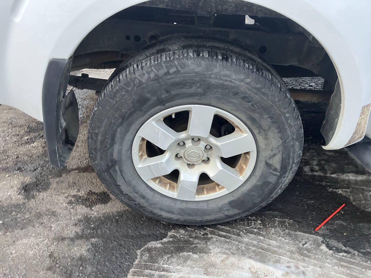 Used 2005 Nissan Frontier NISMO RWD image 16
