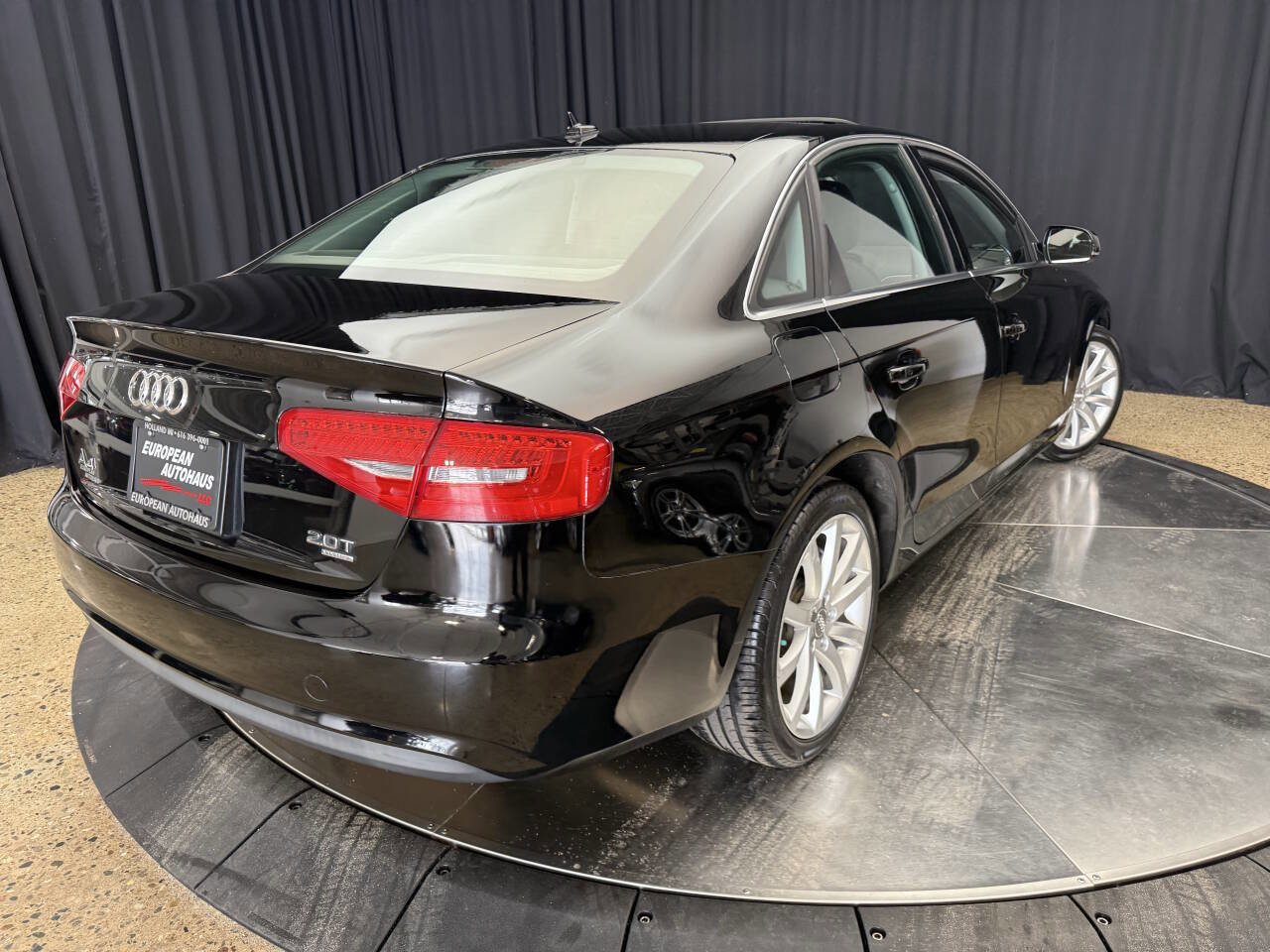 Used 2013 Audi A4 2.0T Premium w/ Convenience Pkg image 9