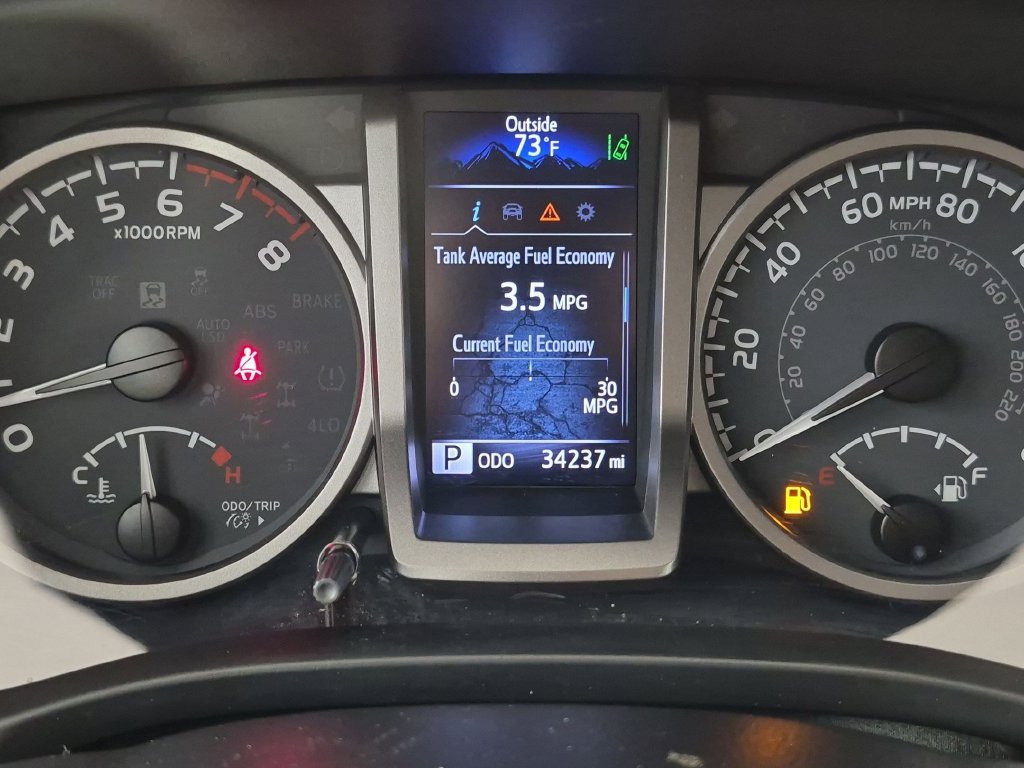 Used 2021 Toyota Tacoma SR5 RWD image 21