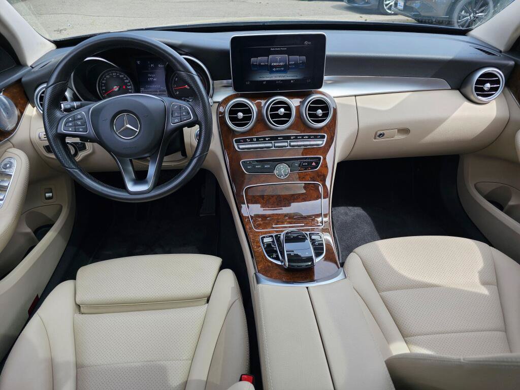 Used 2016 Mercedes-Benz C 300 4MATIC Sedan image 18
